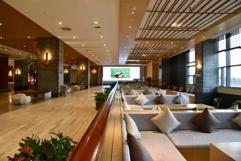 凤凰山庄游戏大厅｜凤凰山庄娱乐中心新体验